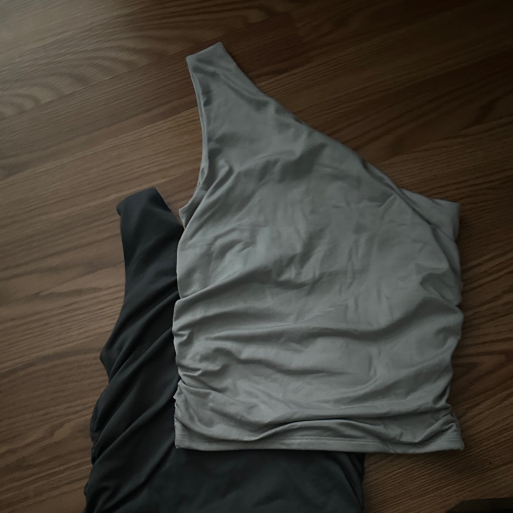 2 Hollister Gray and Black One-Shoulder Tops - Picture 4 of 4